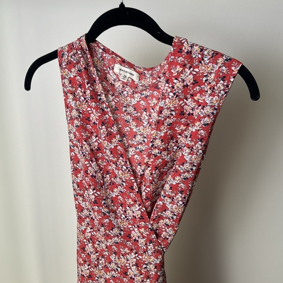 Max Studio Red Floral Wrap Summer Sleeveless Dress Size XS - Picture 2 of 6